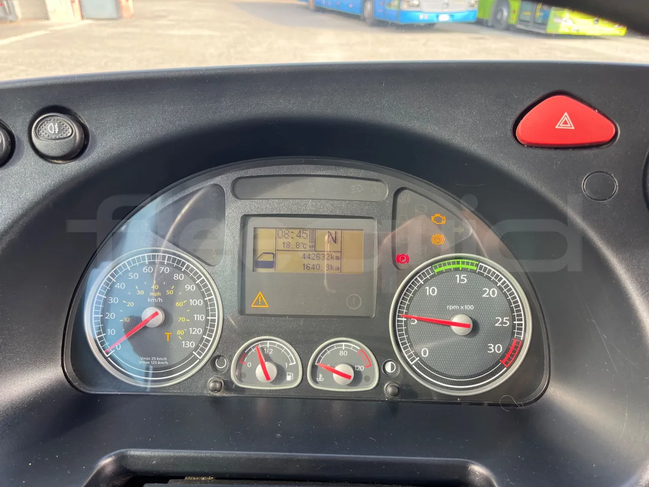 Iveco Crossway Low Entry CBLE4/00 - EUR6 - 265kW - 12.150m - dashboard lights on