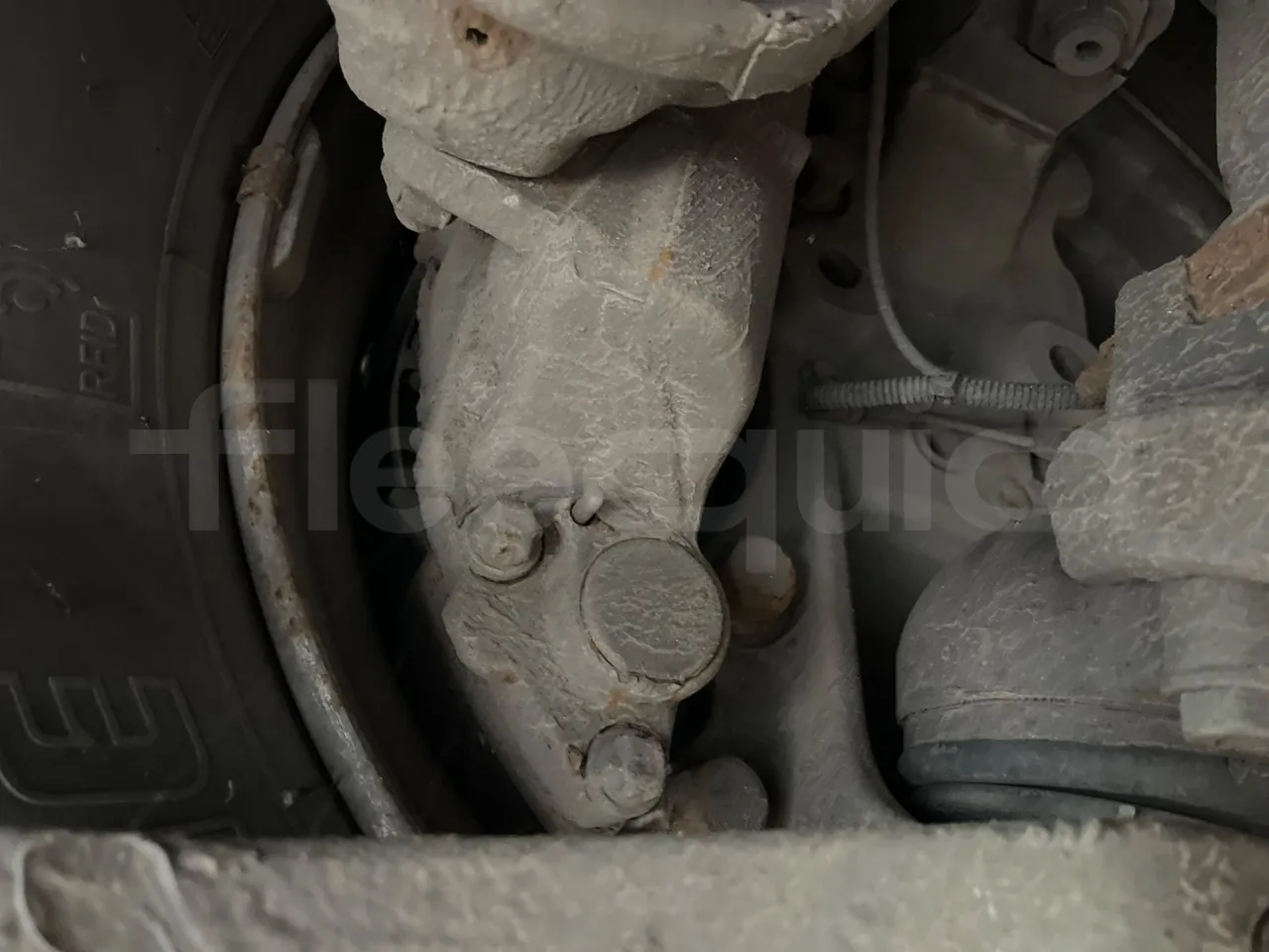 Iveco Crossway Low Entry CBLE4/00 - EUR6 - 265kW - 12.150m - front brake calipers right