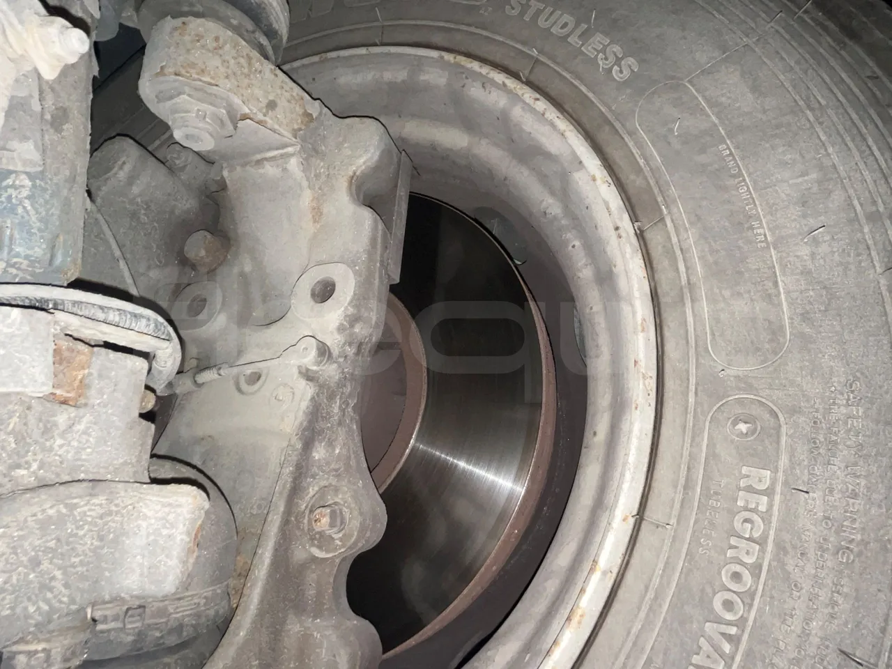 Iveco Crossway Low Entry CBLE4/00 - EUR6 - 265kW - 12.150m - front discs right