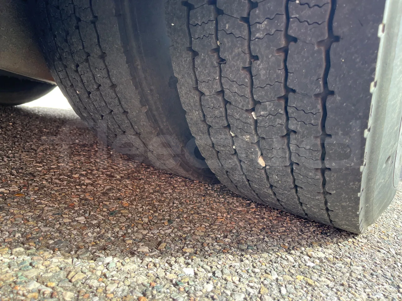 Iveco Crossway Low Entry CBLE4/00 - EUR6 - 265kW - 12.150m - tread condition second axle tires left