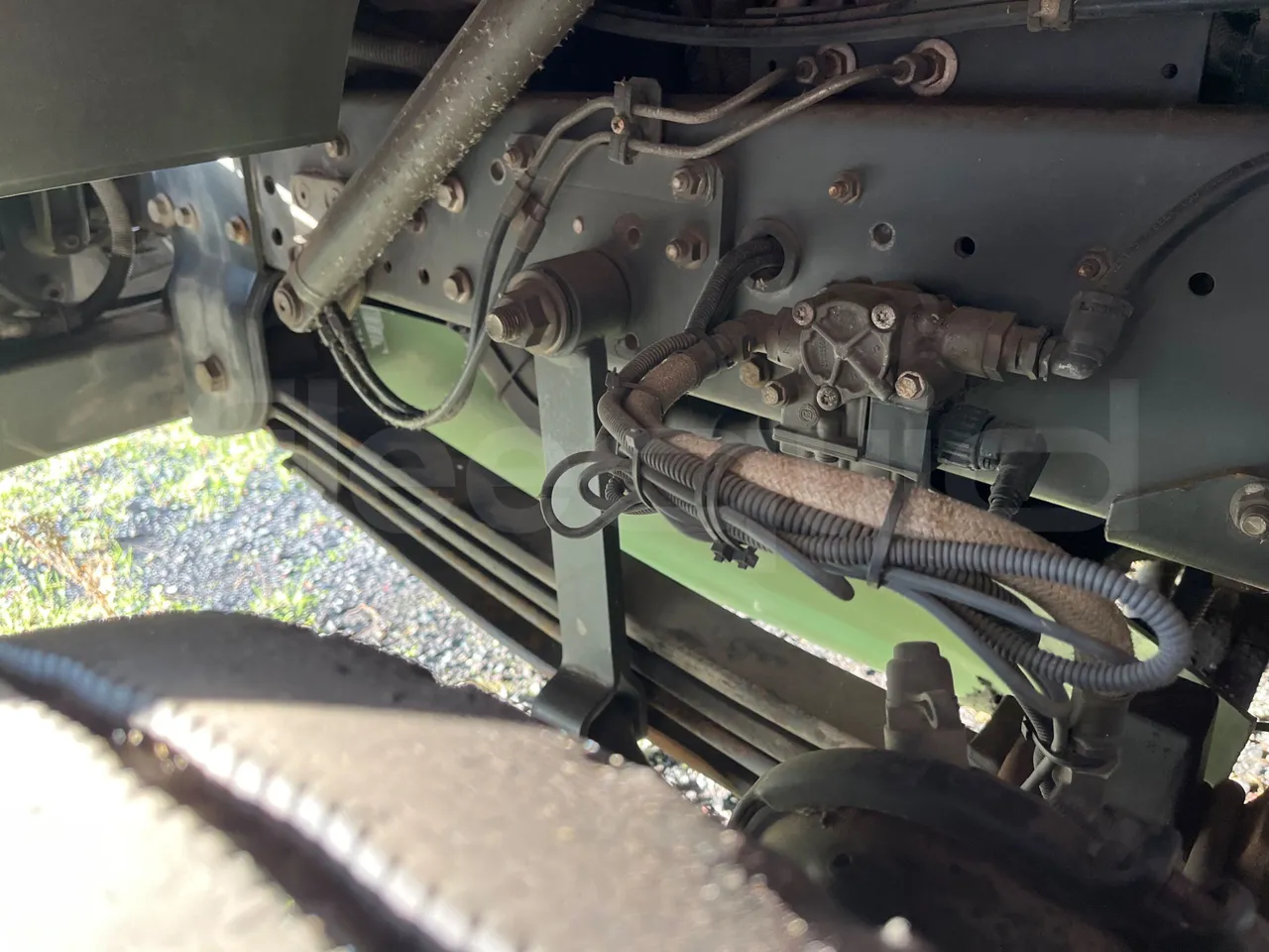 Iveco 110/120 E4 - Euro5 - 160kW - 5.770mt - front air springs left