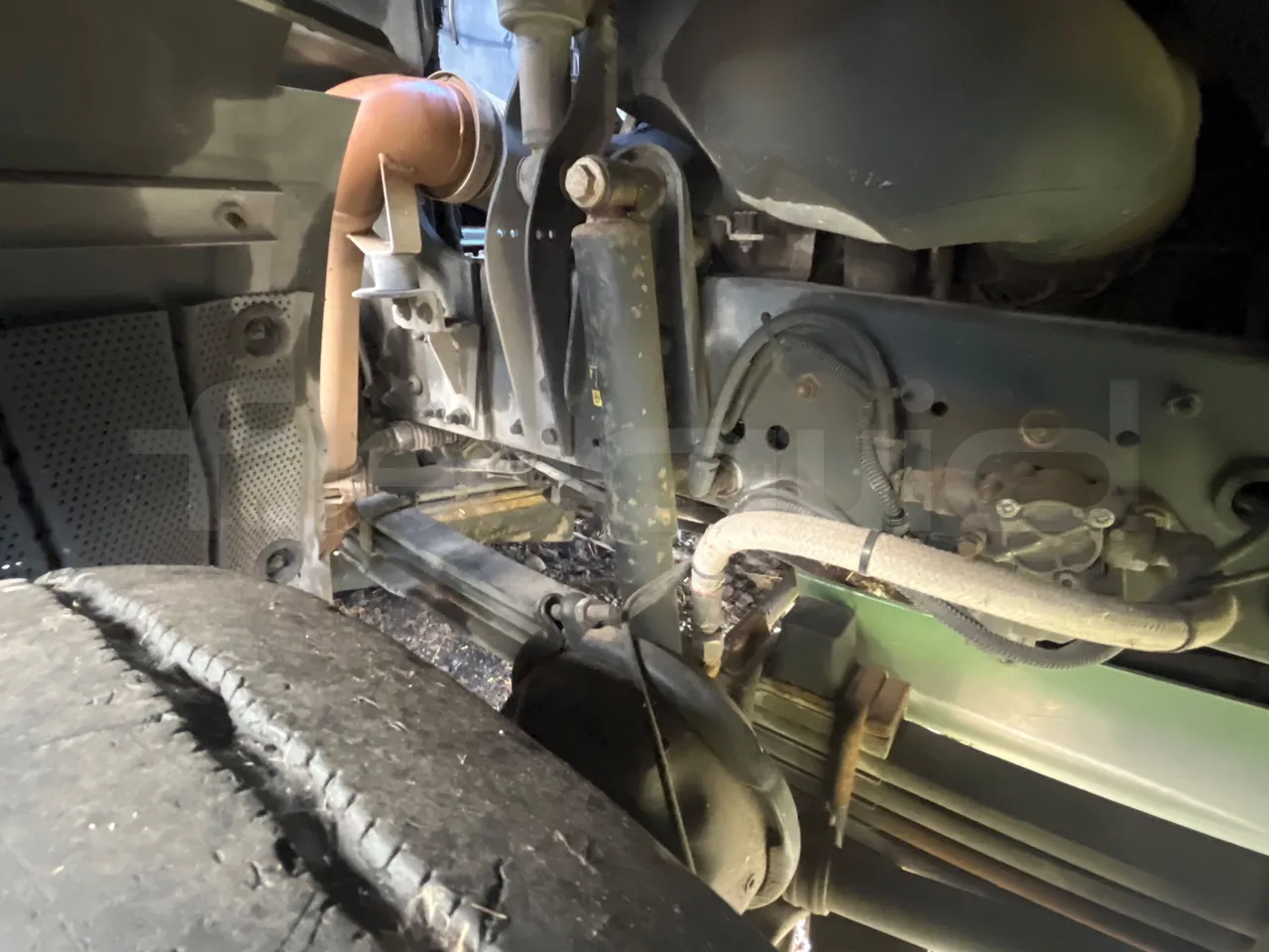 Iveco 110/120 E4 - Euro5 - 160kW - 5.770mt - front air springs right