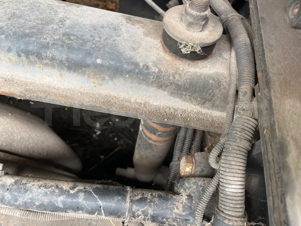 Iveco 110/120 E4 - Euro5 - 160kW - 5.770mt - axle 2 shock absorbers 2 left