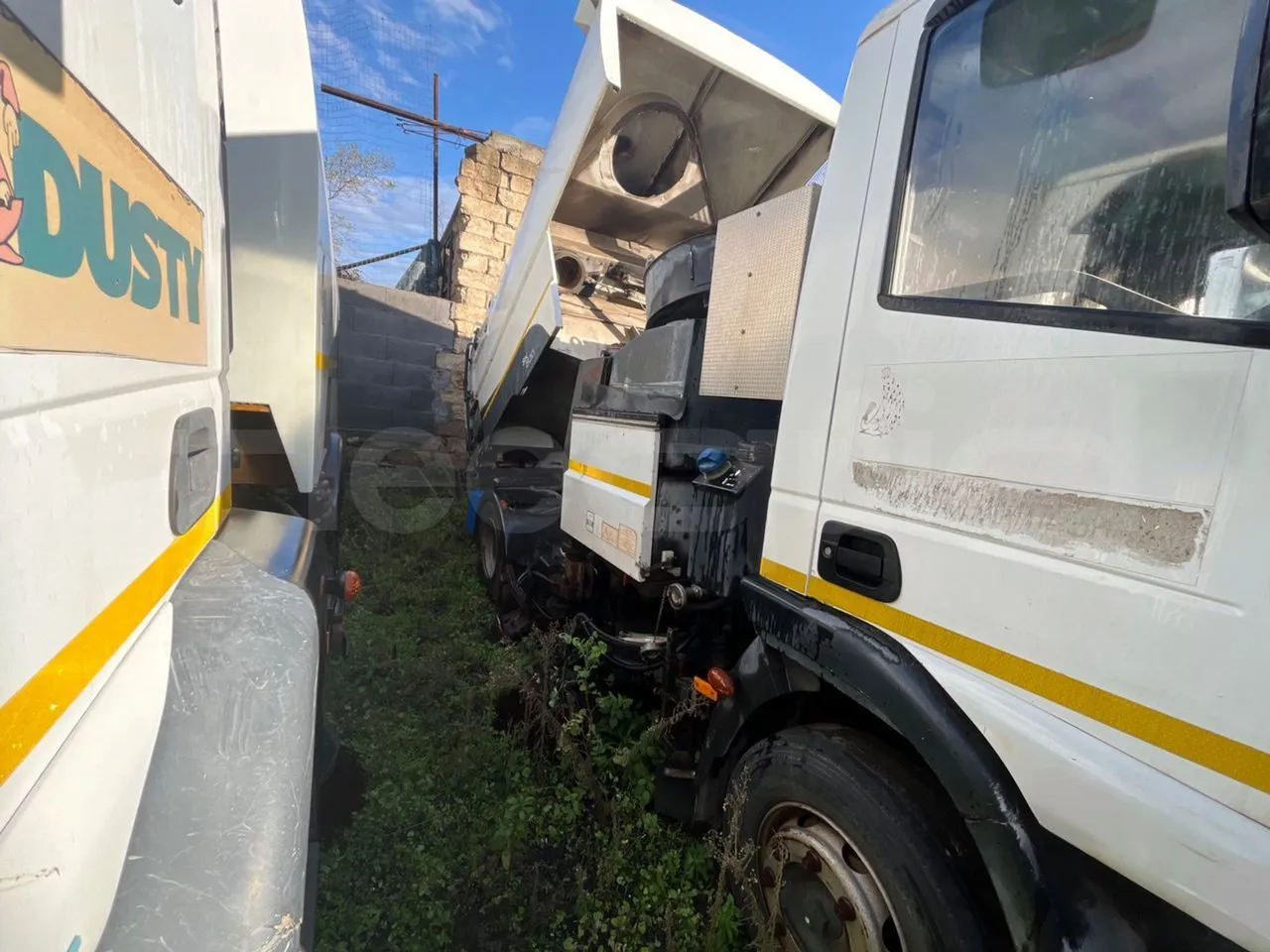 Iveco 110/120 E4 - Euro5 - 160kW - 5.770mt - right side doors closed