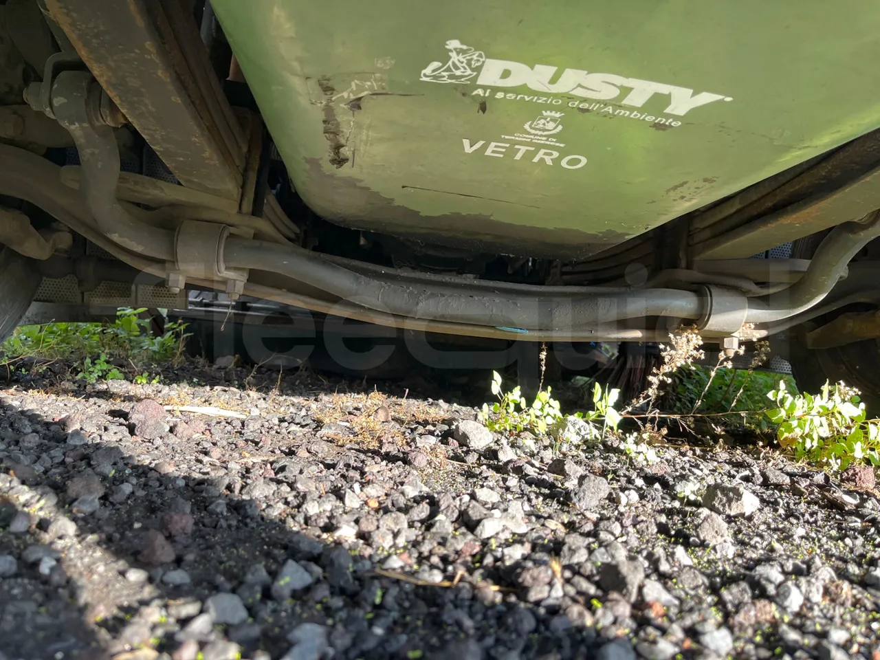 Iveco 110/120 E4 - Euro5 - 160kW - 5.770mt - front undercarriage from front
