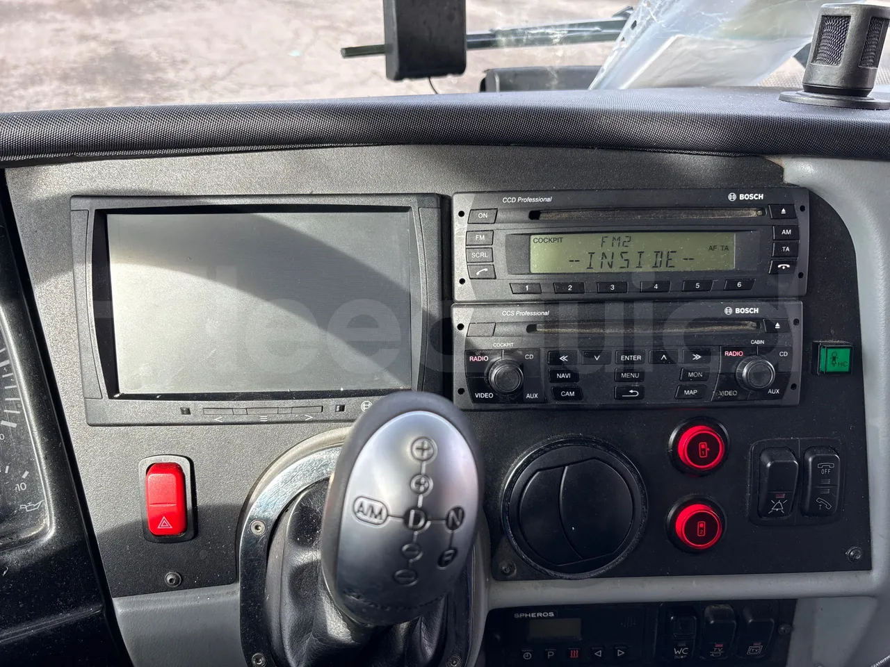 Van Hool Astromega TDX27 - EUR6 - 375kW - 14.105m - radio accessories photo