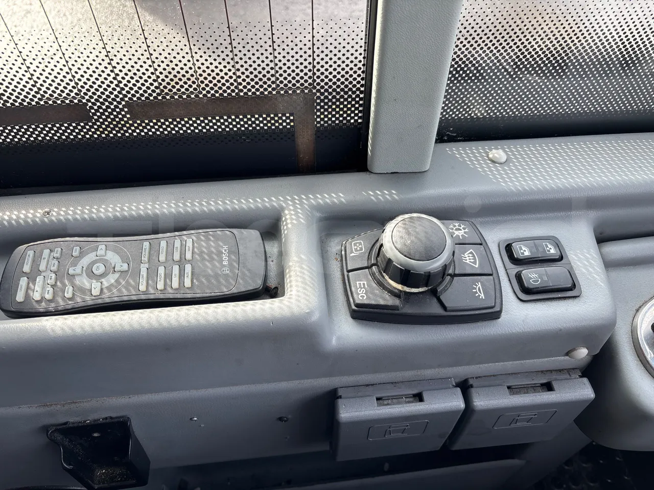 Van Hool Astromega TDX27 - EUR6 - 375kW - 14.105m - onboard devices 1