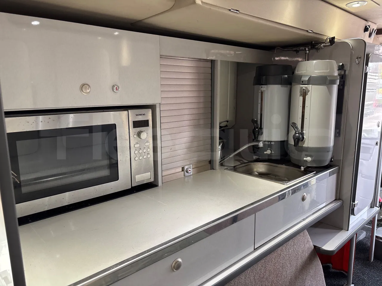 Van Hool Astromega TDX27 - EUR6 - 375kW - 14.105m - coffee machine accessories