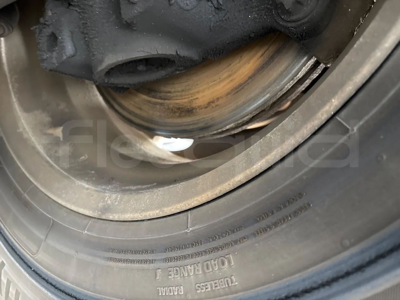 Van Hool Astromega TDX27 - EUR6 - 375kW - 14.105m - front discs left