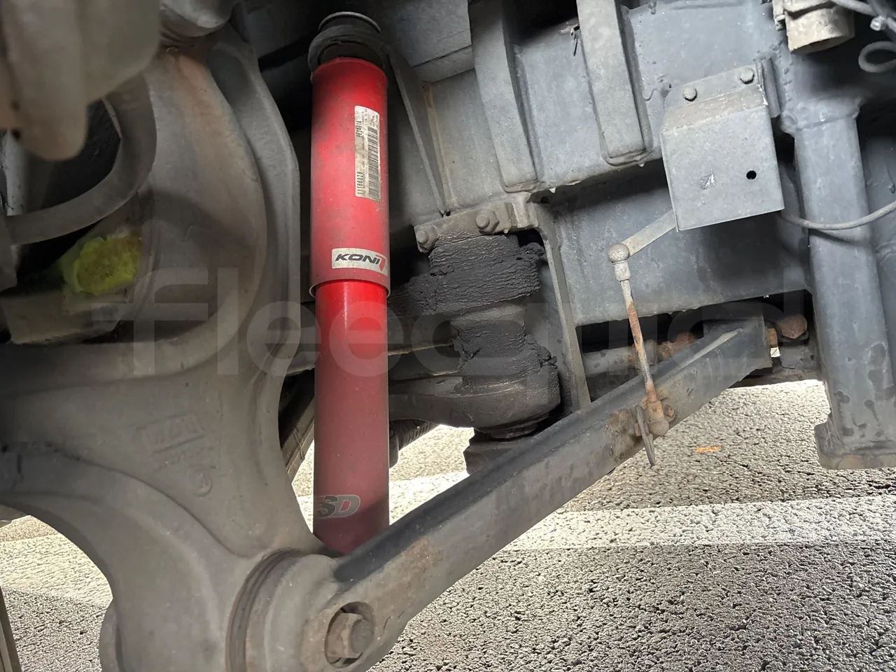 Van Hool Astromega TDX27 - EUR6 - 375kW - 14.105m - front shock absorbers right