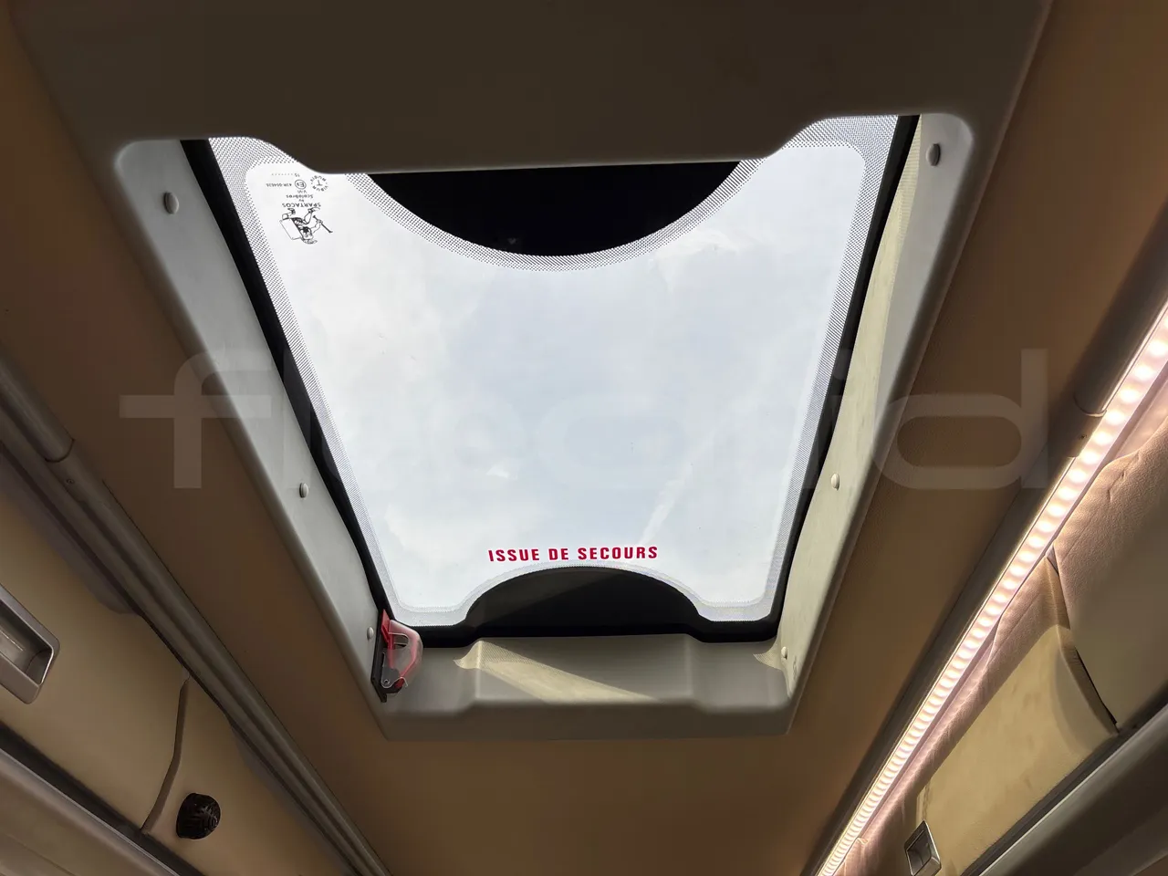 Van Hool Astromega TDX27 - EUR6 - 375kW - 14.105m - roof hatch 2