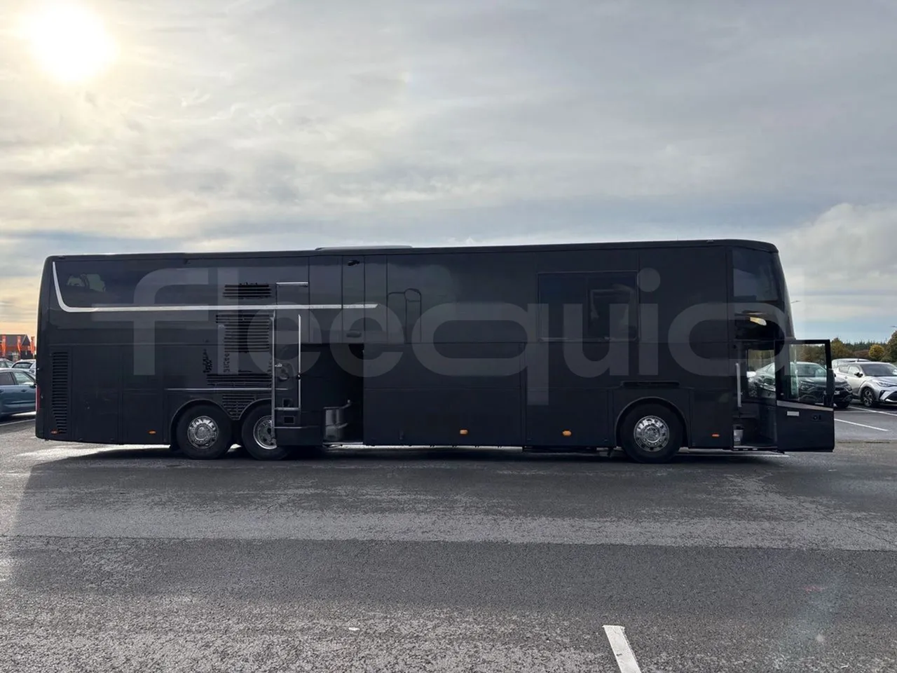 Van Hool Astromega TDX27 - EUR6 - 375kW - 14.105m - right side doors open