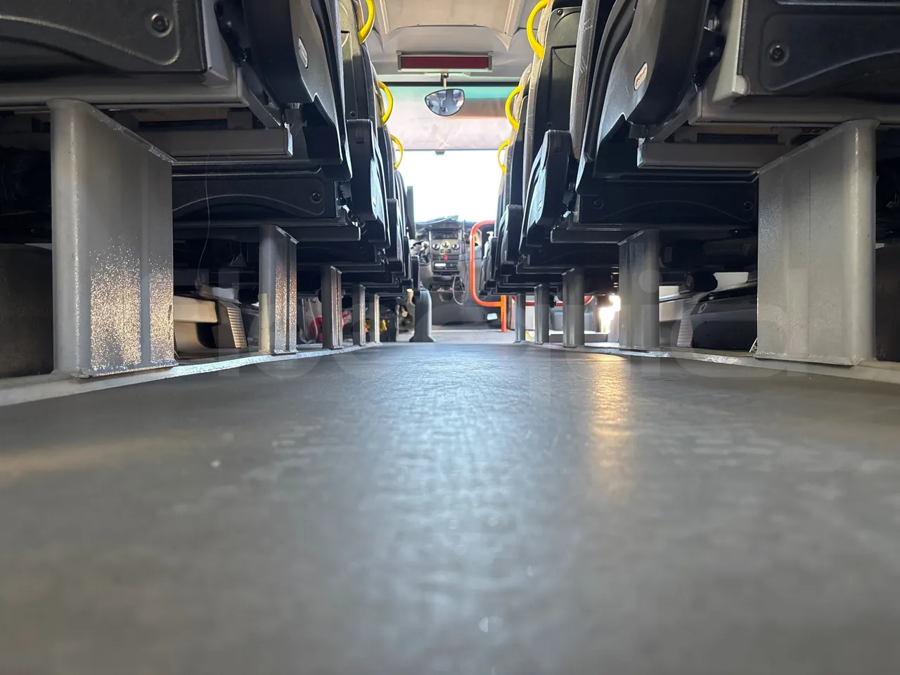 Iveco Kapena THESI -EURO5 -125.00 kW-8,65m - seat brackets photo