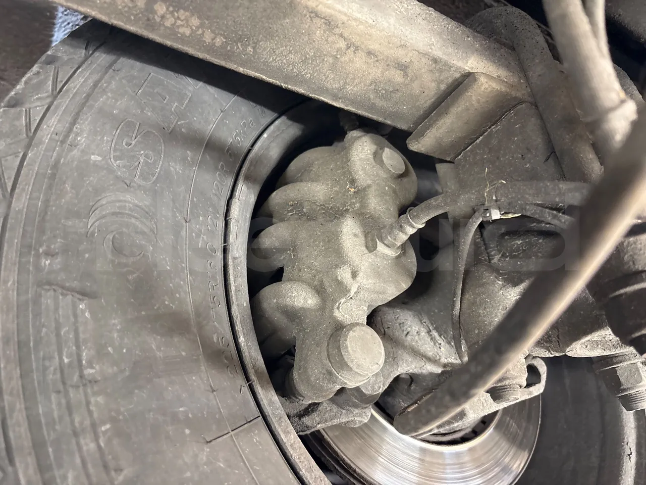 Iveco Kapena THESI -EURO5 -125.00 kW-8,65m - axle 2 caliper brakes right