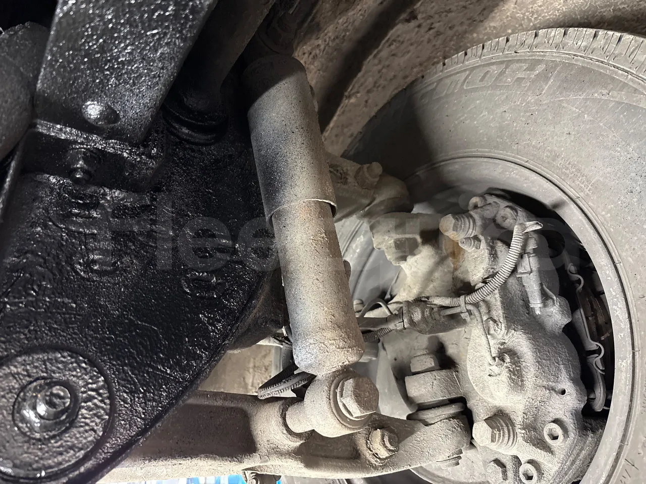 Iveco Kapena THESI -EURO5 -125.00 kW-8,65m - front shock absorbers right