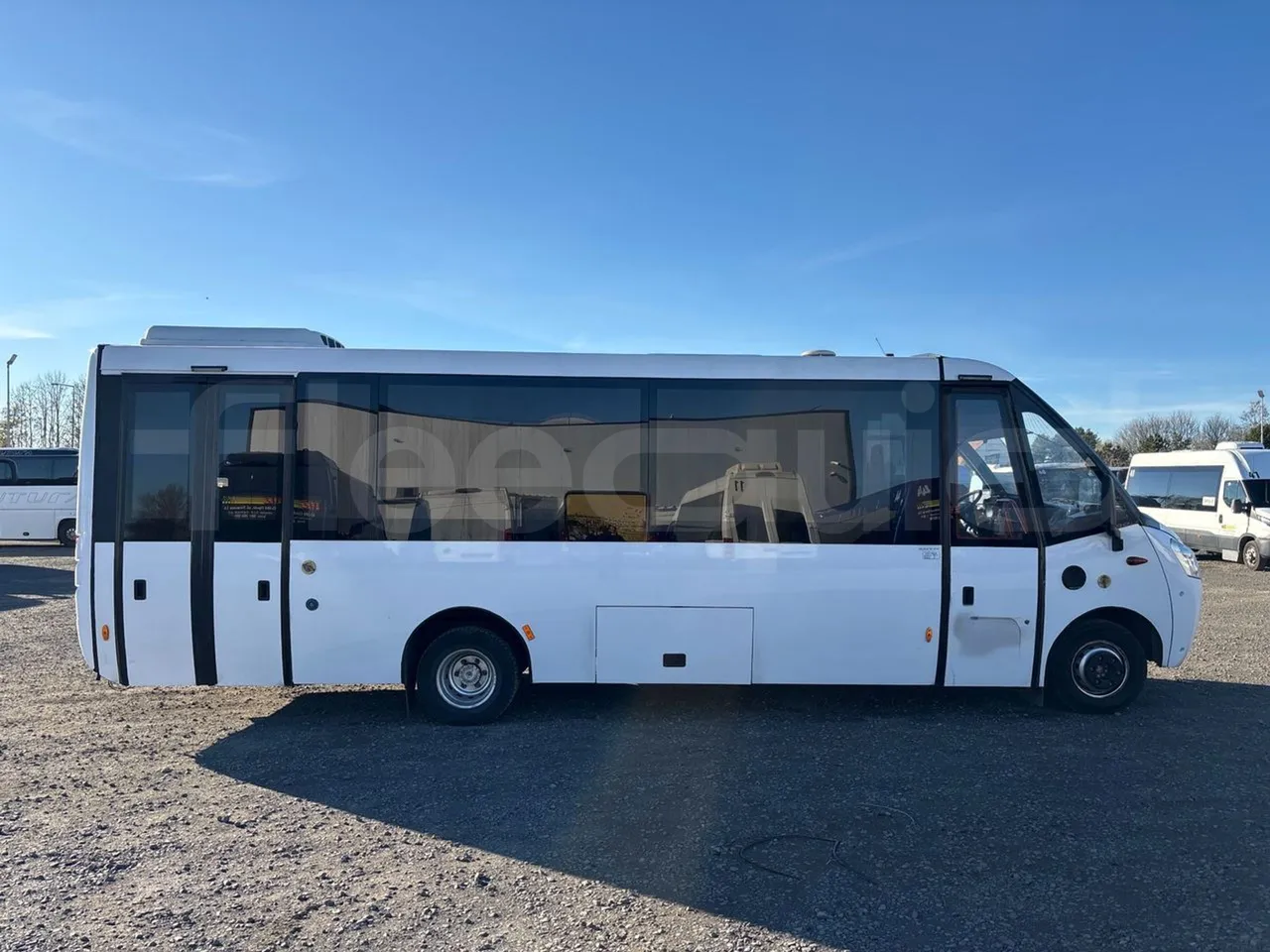 Iveco Kapena THESI -EURO5 -125.00 kW-8,65m - right side doors closed