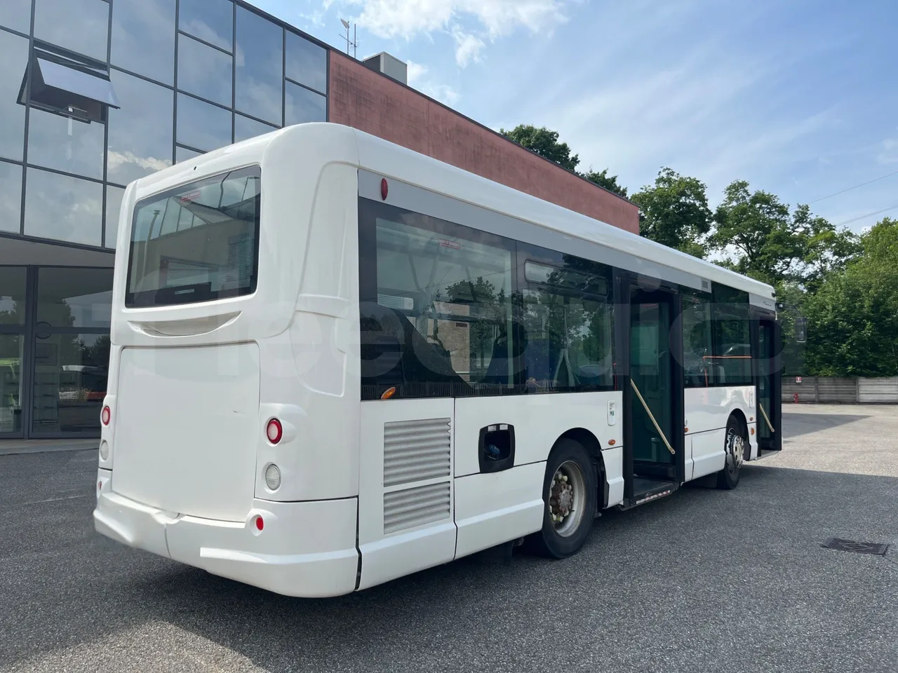 Iveco Heuliez Gx127 - Second Door Open