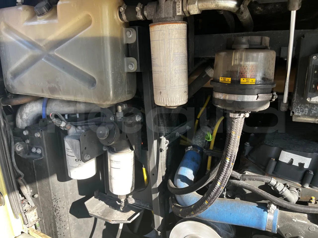 Iveco Magelys SFR210 - Euro5 - 331kW - 12.250mt - engine plate photo