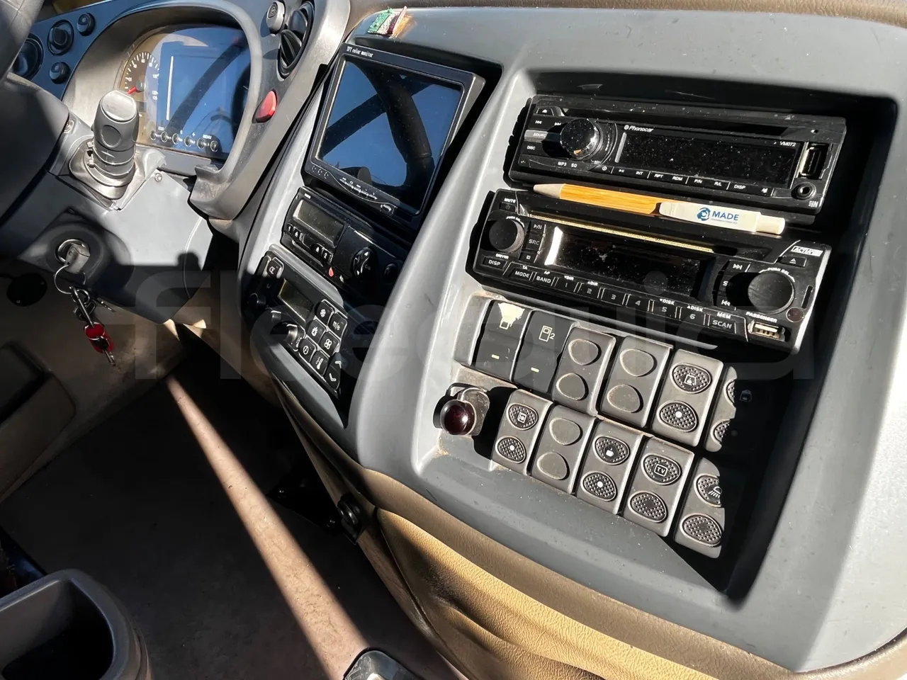 Iveco Magelys SFR210 - Euro5 - 331kW - 12.250mt - onboard devices 1