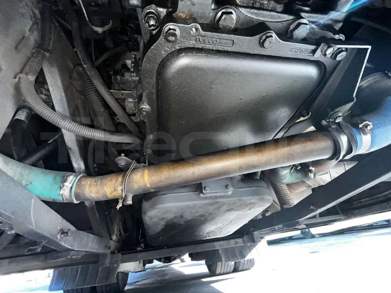 Iveco Magelys SFR210 - Euro5 - 331kW - 12.250mt - engine without protection