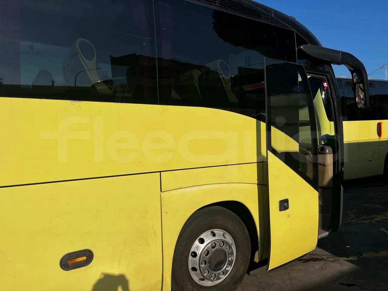 Iveco Magelys SFR210 - Euro5 - 331kW - 12.250mt - platform open photo
