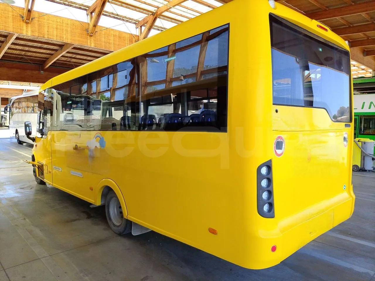 Iveco Indcar WGIVMY11 MOBI SCUOLABUS - EUR6 - 100Kw - 8,592m - 3/4 left rear side