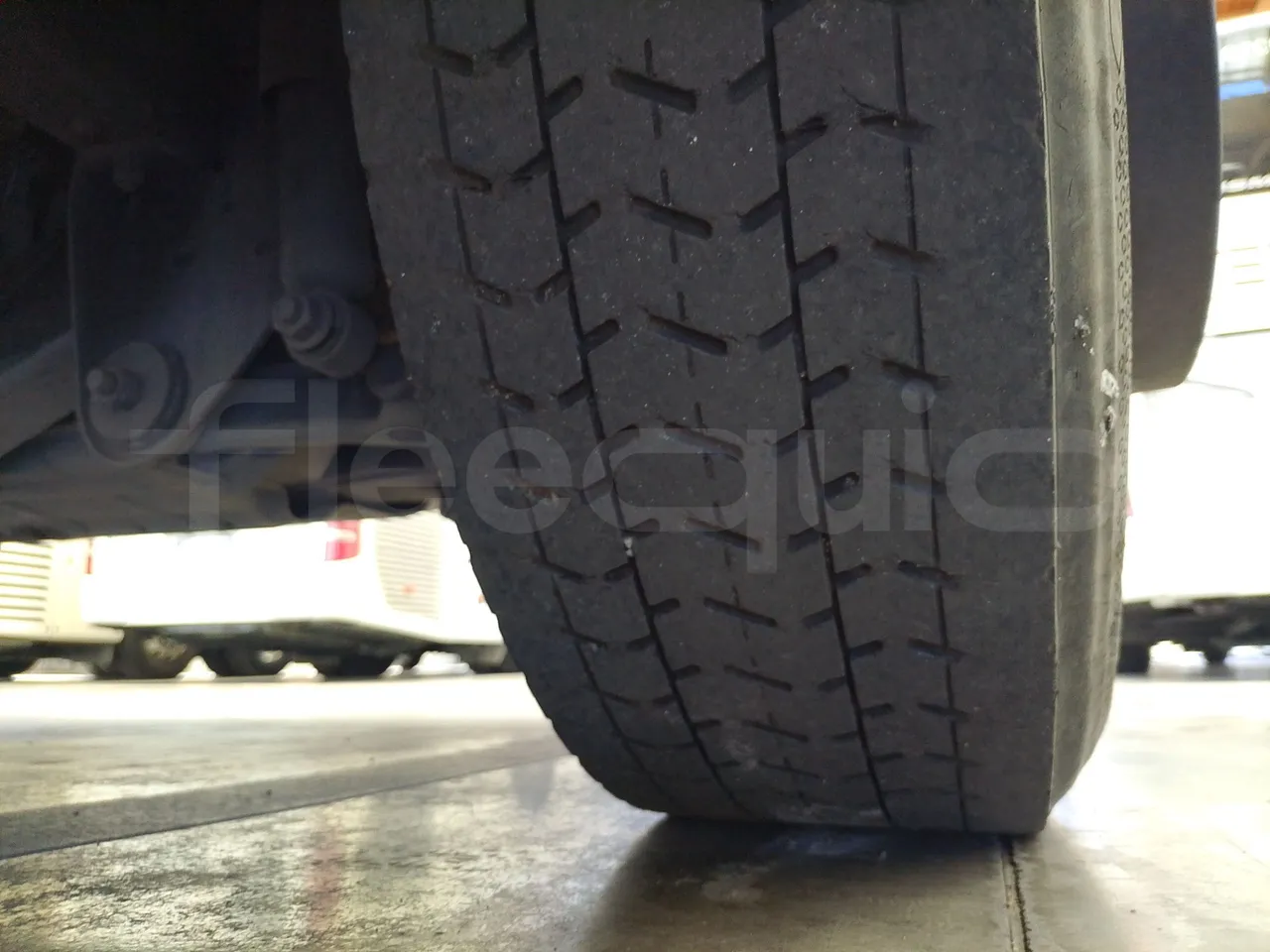 Iveco Indcar WGIVMY11 MOBI SCUOLABUS - EUR6 - 100Kw - 8,592m - tread condition front tires right