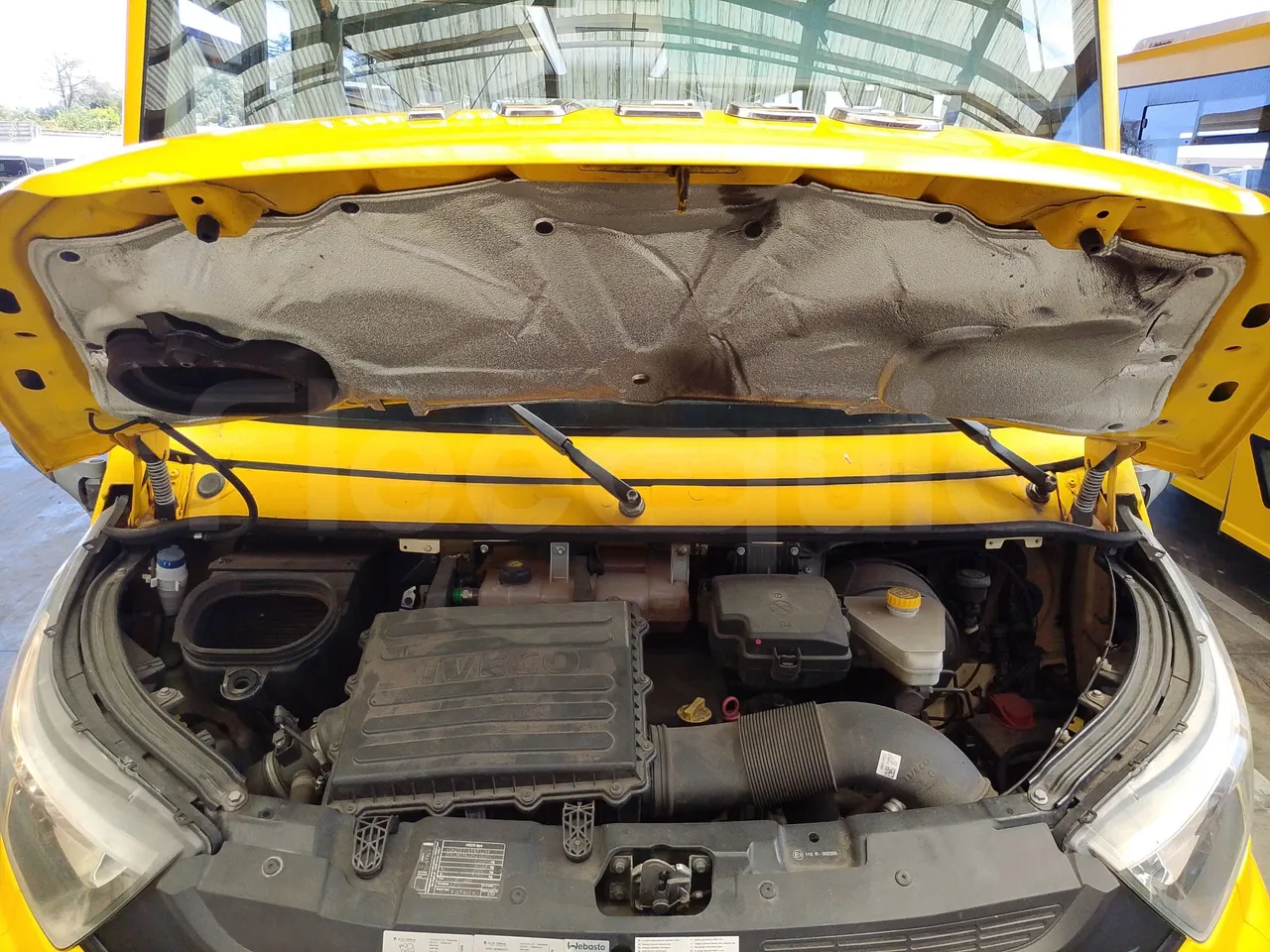 Iveco Indcar WGIVMY11 MOBI SCUOLABUS - EUR6 - 100Kw - 8,592m - rear hatch open (mandatory for bus to scrap)
