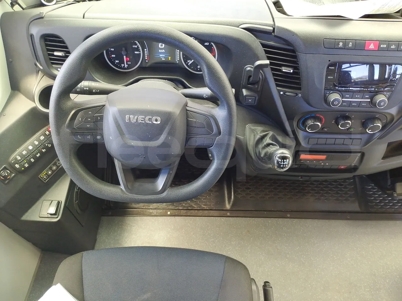 Iveco Indcar WGIVMY11 MOBI SCUOLABUS - EUR6 - 100Kw - 8,592m - steering wheel photo