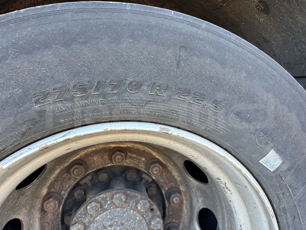 Solaris Urbino - Second Axle Left Side: Tyre Size