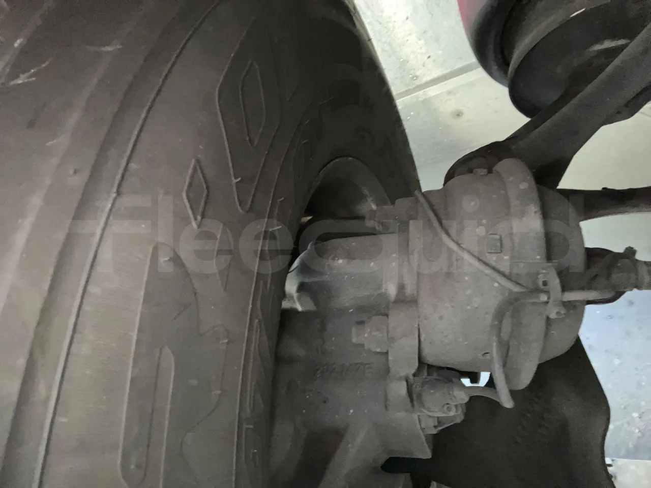 Mercedes-Benz Tourismo RHD L-EUR6-315Kw-13,99m - axel 3 caliper brakes right