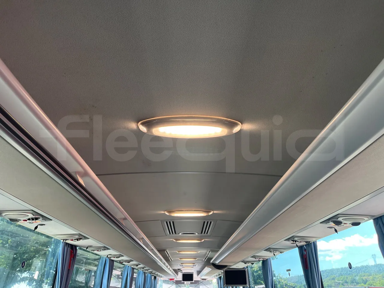 Mercedes-Benz Tourismo RHD L-EUR6-315Kw-13,99m - overhead compartments photo