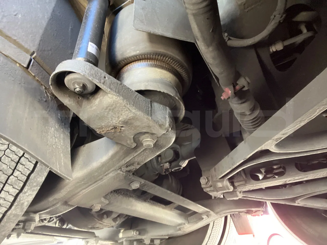 Mercedes-Benz Tourismo RHD L-EUR6-315Kw-13,99m - axle 3 left side