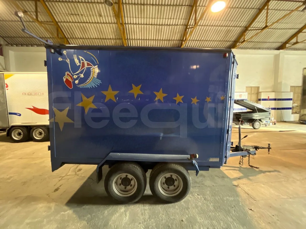 Benavent - Bradley IVM 3500 EH35 - right side doors closed