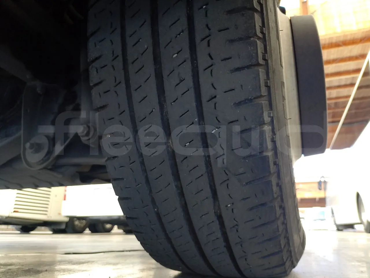 Iveco Indcar WGIVMY11 MOBI SCUOLABUS - EUR6 - 100Kw - 8,592m - tread condition front tires right