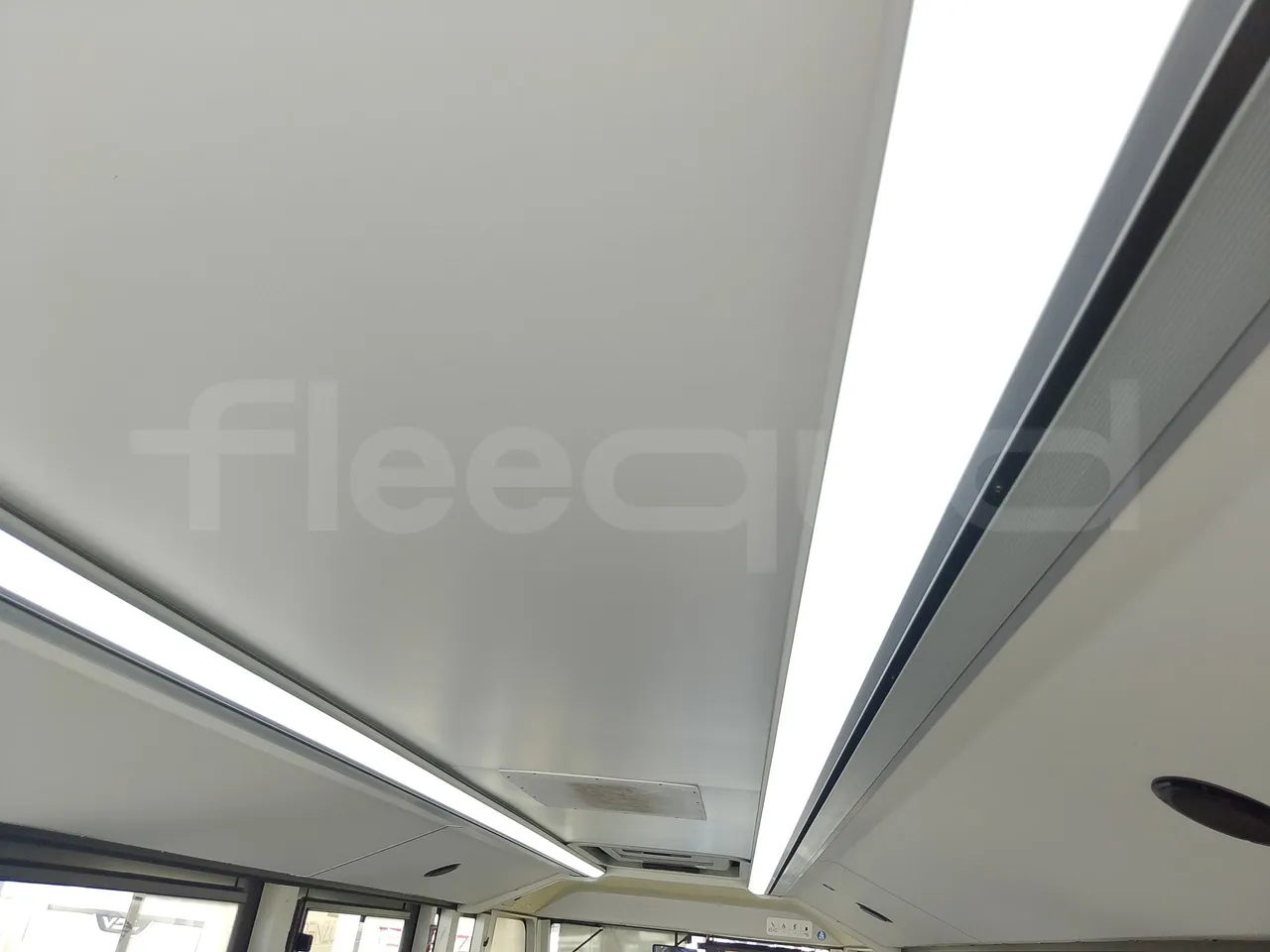 Iveco Indcar WGIVMY11 MOBI SCUOLABUS - EUR6 - 100Kw - 8,592m - overhead compartments photo