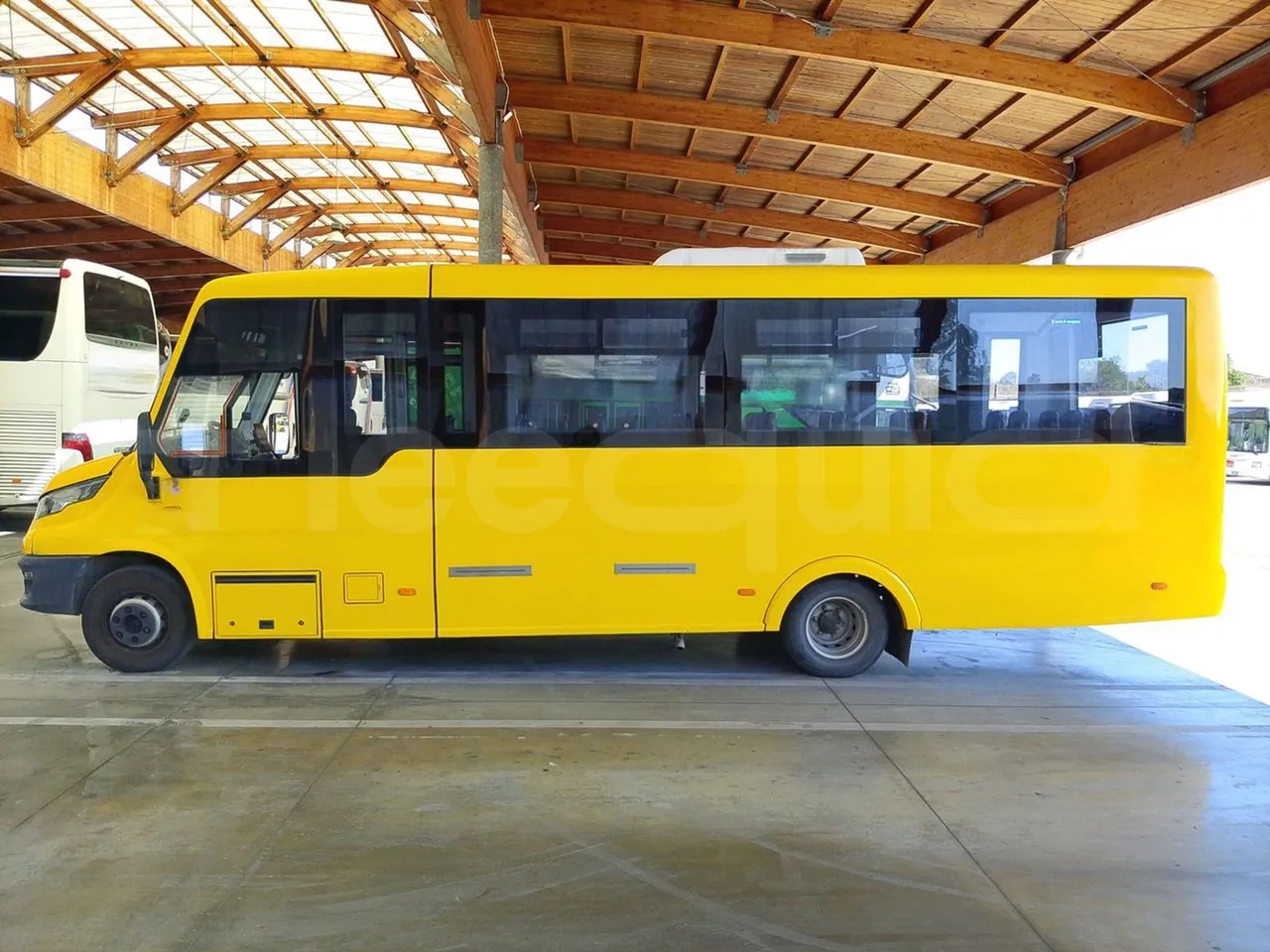 Iveco Indcar WGIVMY11 MOBI SCUOLABUS - EUR6 - 100Kw - 8,592m - left side photo