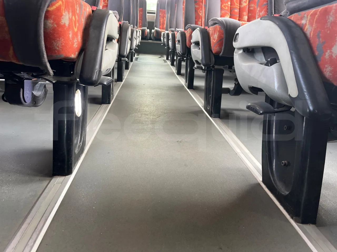 Man LIONS COACH L LION’S COACH L - Euro4 - 338kW - 13.901mt - seat brackets photo