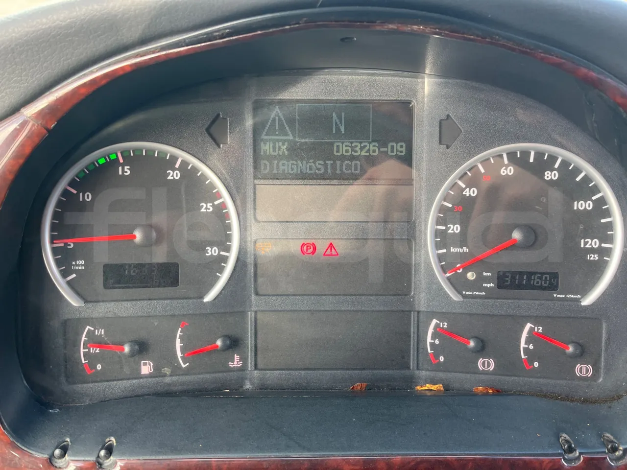 Man LIONS COACH L LION’S COACH L - Euro4 - 338kW - 13.901mt - dashboard lights on