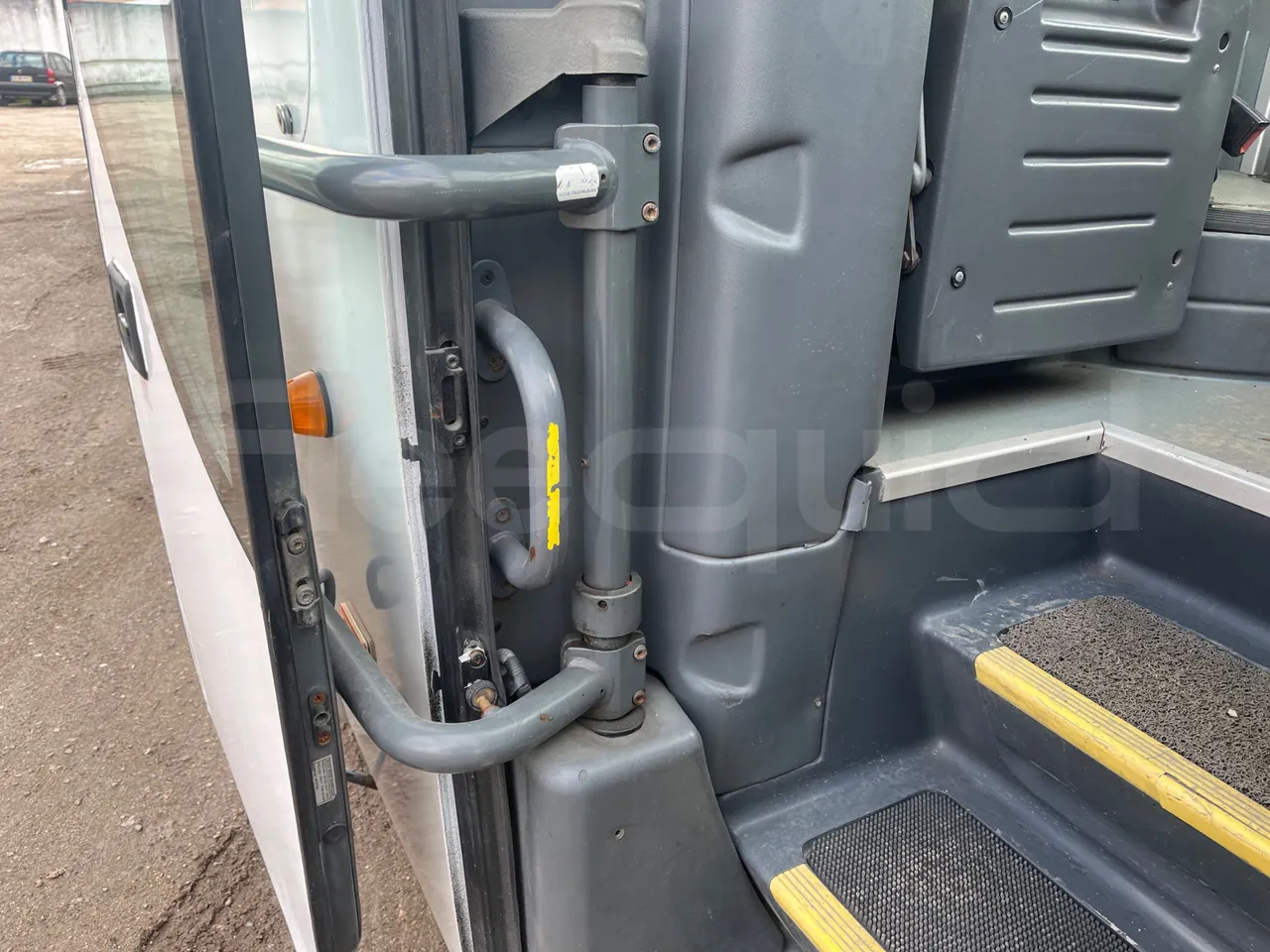 Man LIONS COACH L LION’S COACH L - Euro4 - 338kW - 13.901mt - door mechanism photo