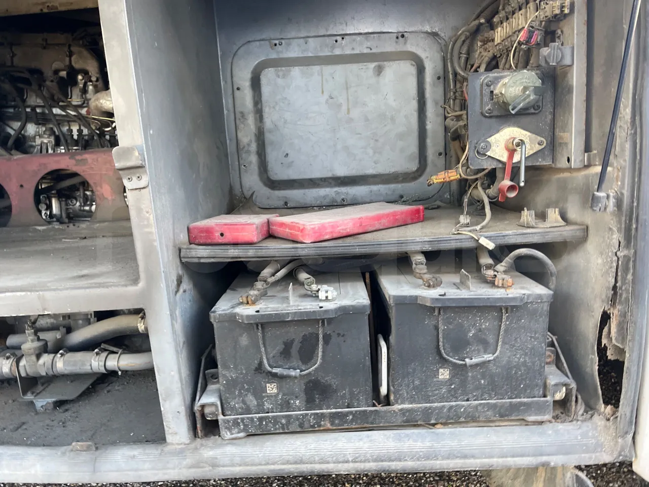 Man LIONS COACH L LION’S COACH L - Euro4 - 338kW - 13.901mt - external compartments photo