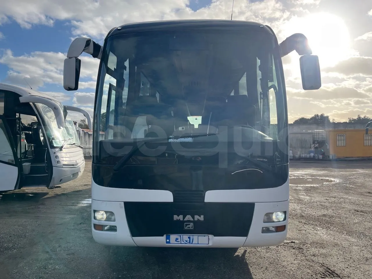 Man LIONS COACH L LION’S COACH L - Euro4 - 338kW - 13.901mt - front photo