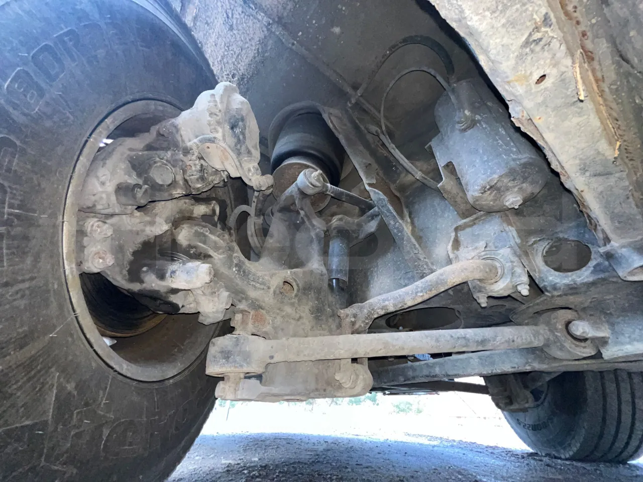 Man LIONS COACH L LION’S COACH L - Euro4 - 338kW - 13.901mt - front shock absorbers right