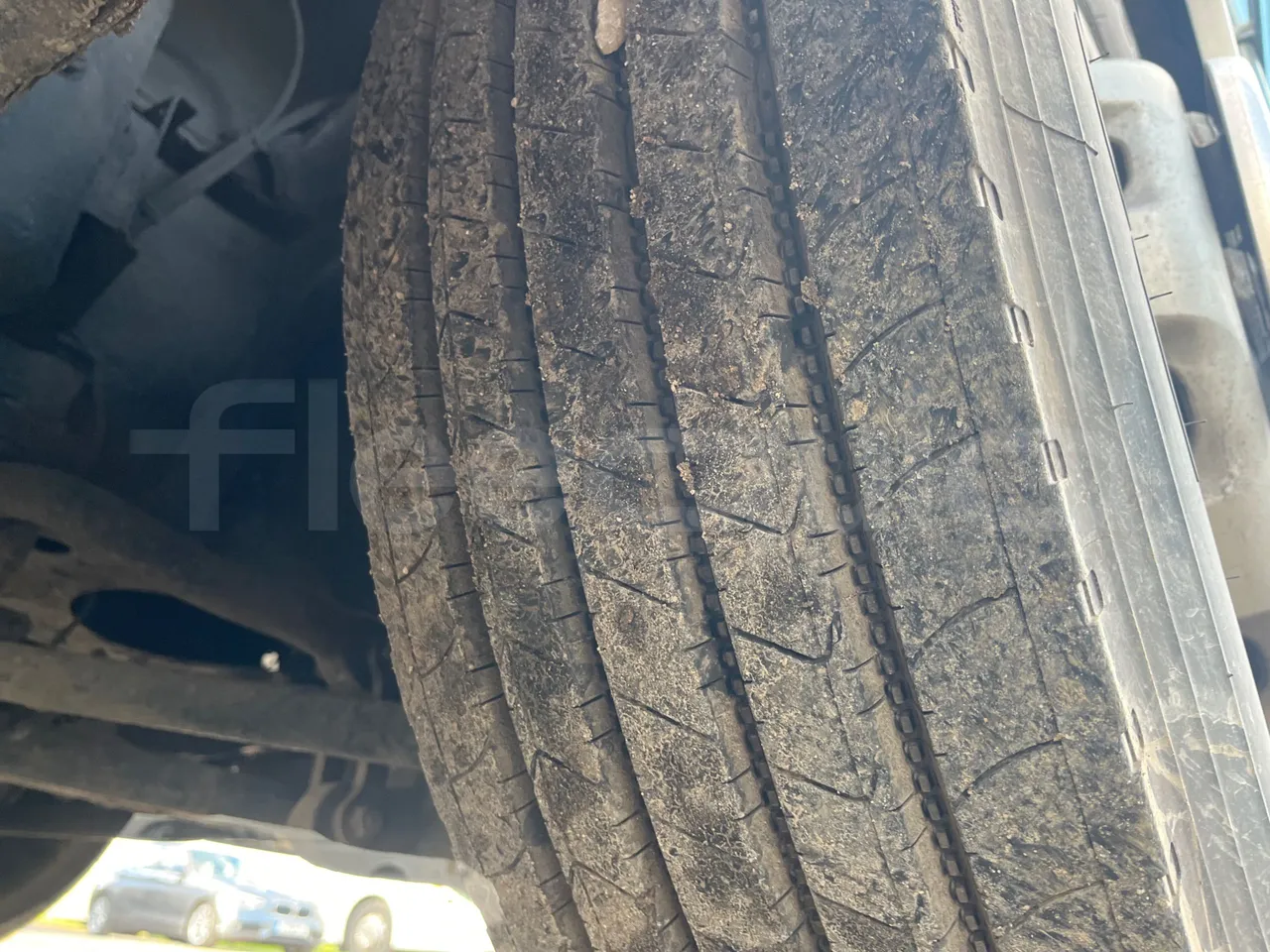 Man LIONS COACH L LION’S COACH L - Euro4 - 338kW - 13.901mt - tread condition front tires right