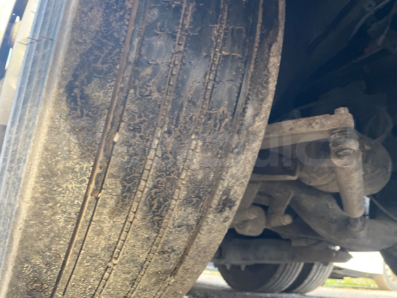 Man LIONS COACH L LION’S COACH L - Euro4 - 338kW - 13.901mt - tread condition third axle tires left