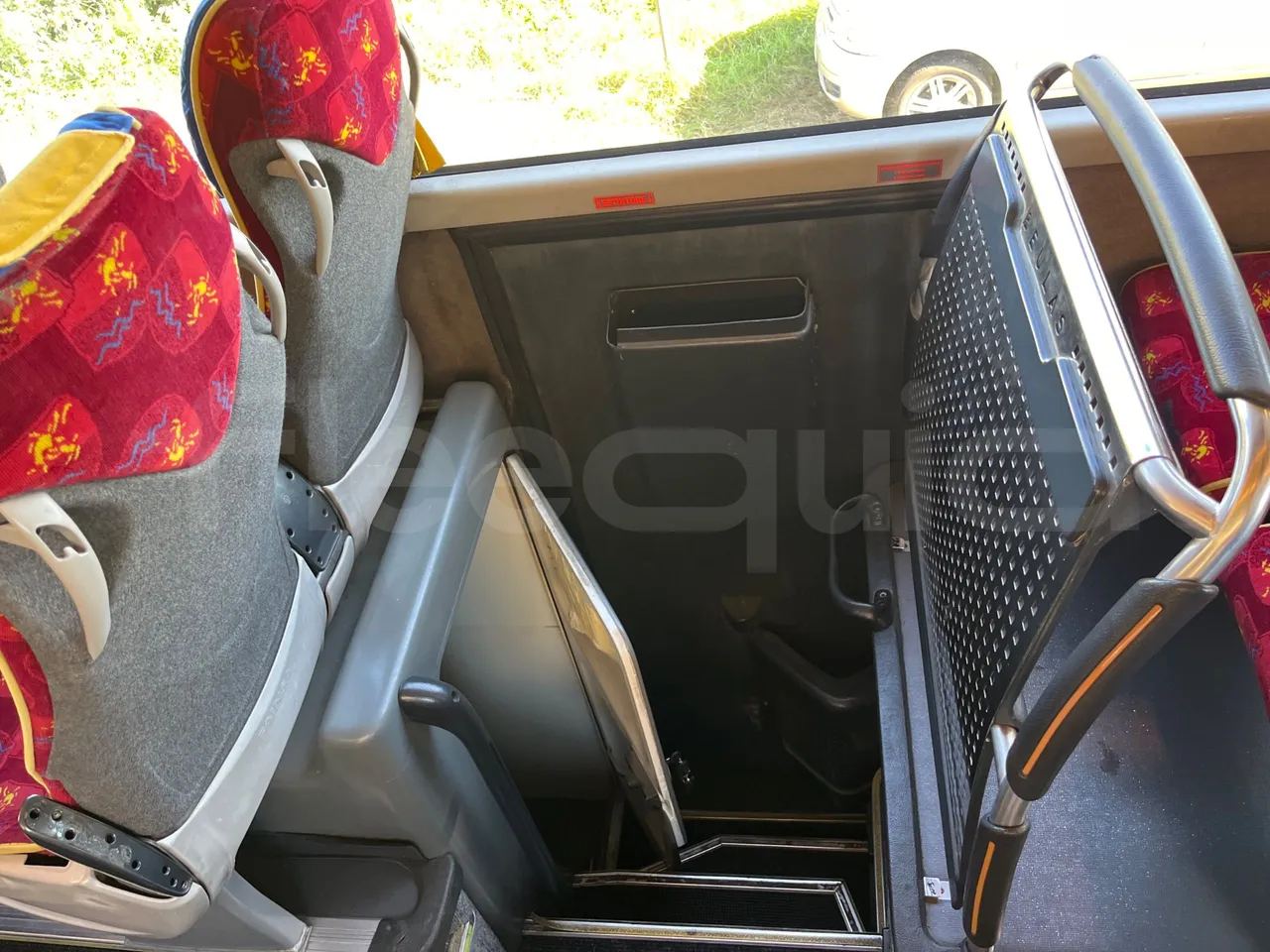 Beulas Scania Aura Scania K124 - Euro3 - 309kW - 12mt - jack and driver keys