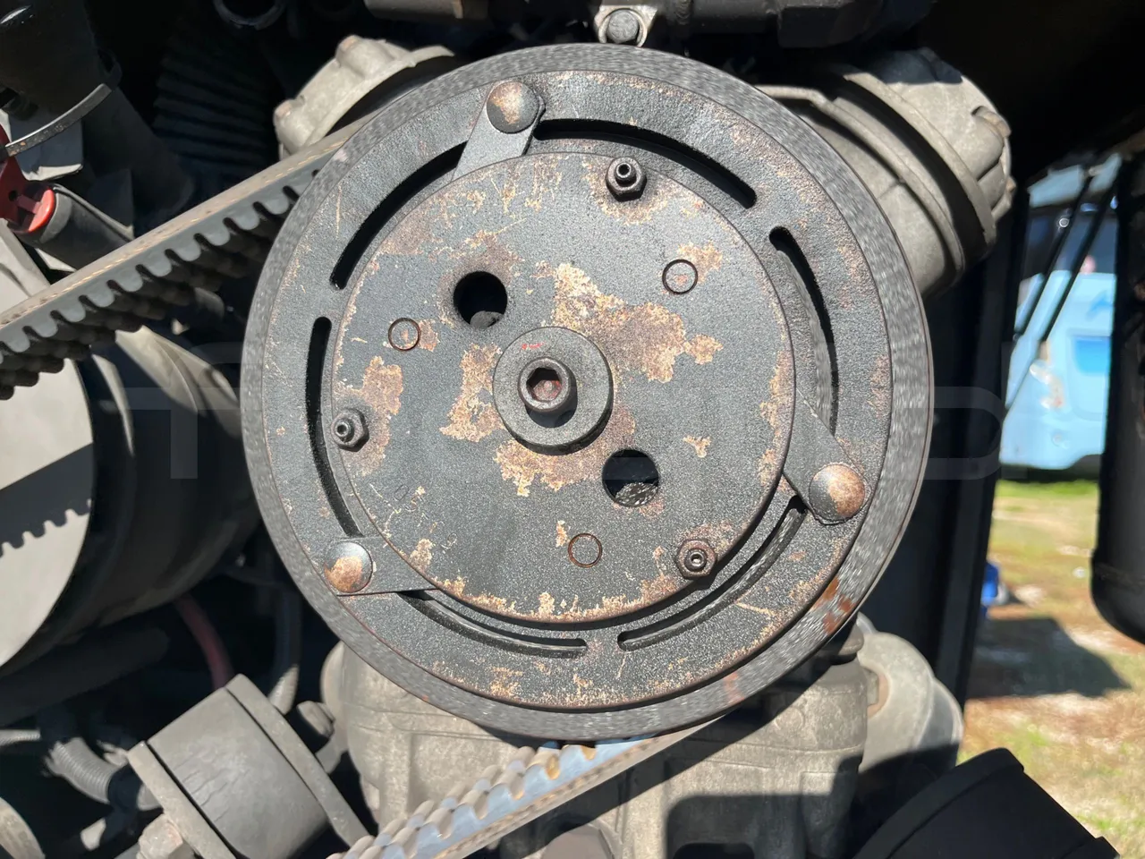 Beulas Scania Aura Scania K124 - Euro3 - 309kW - 12mt - air conditioning compressor