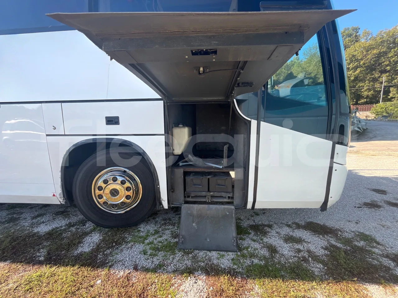 Beulas Scania Aura Scania K124 - Euro3 - 309kW - 12mt - external compartments photo