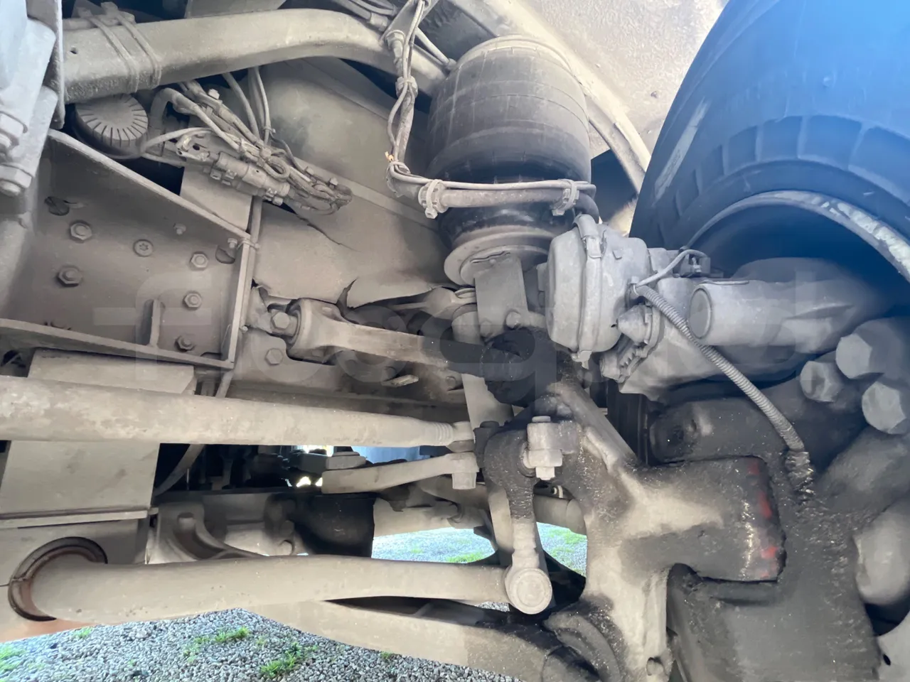 Beulas Scania Aura Scania K124 - Euro3 - 309kW - 12mt - front shock absorbers right