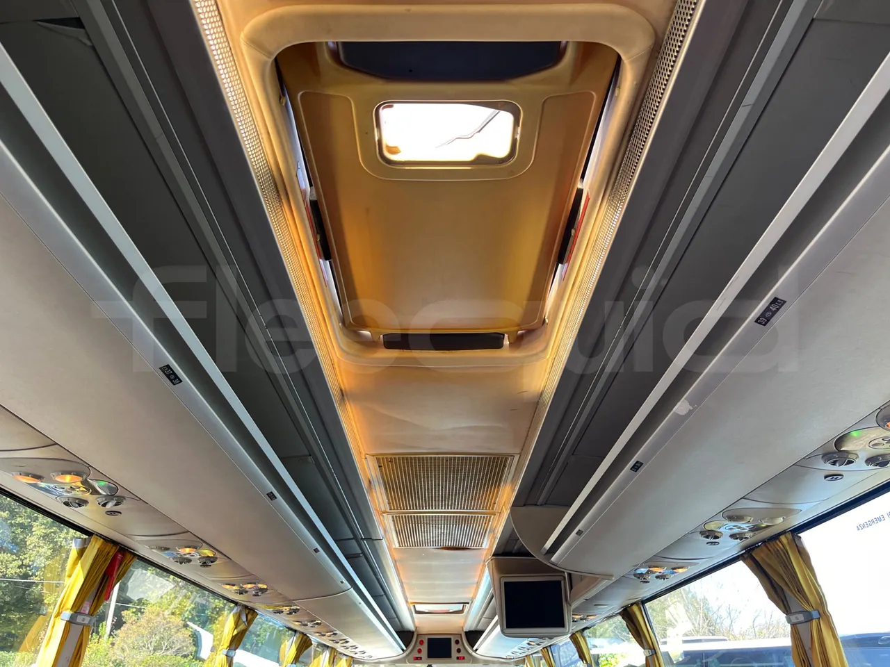 Beulas Scania Aura Scania K124 - Euro3 - 309kW - 12mt - roof hatch 1